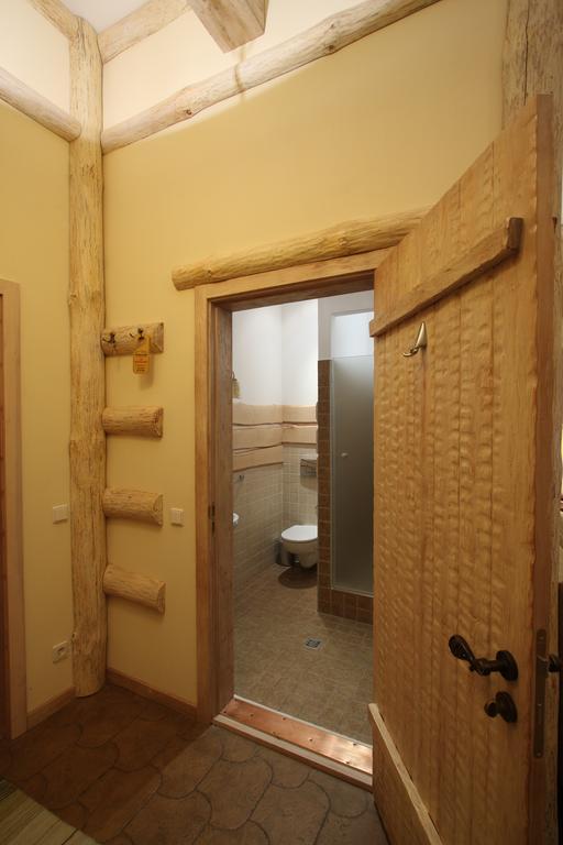 Park-Hotel Butenko Stable Protsev Екстериор снимка