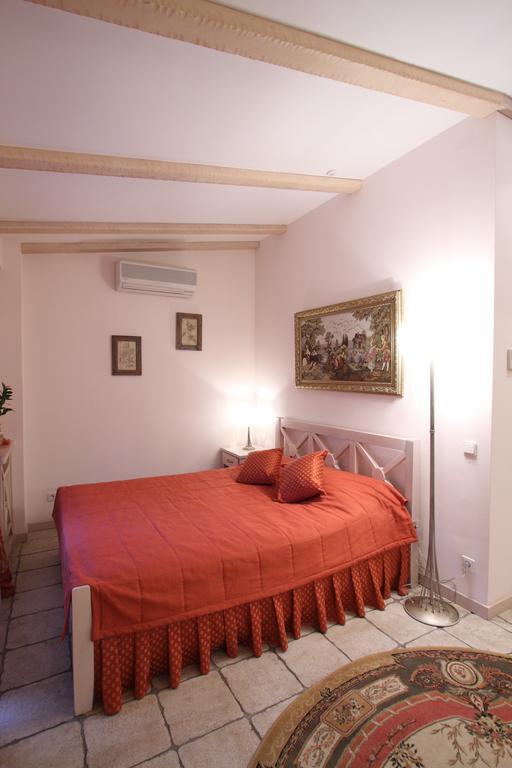 Park-Hotel Butenko Stable Protsev Екстериор снимка
